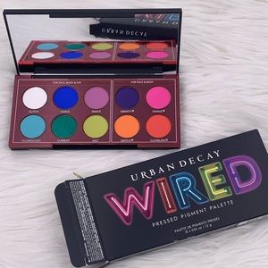 Urban Decay Wired pressed pigment palette